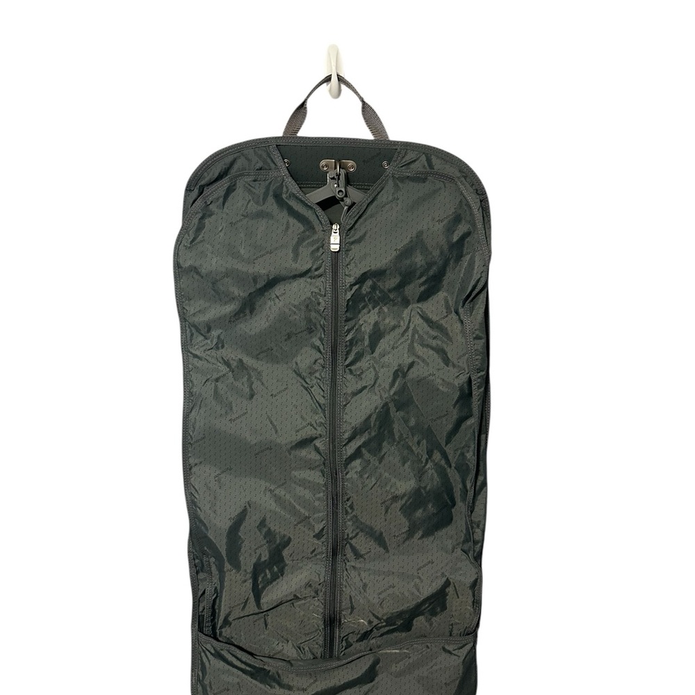 Pathfinder Green Zip Garment Bag Travel